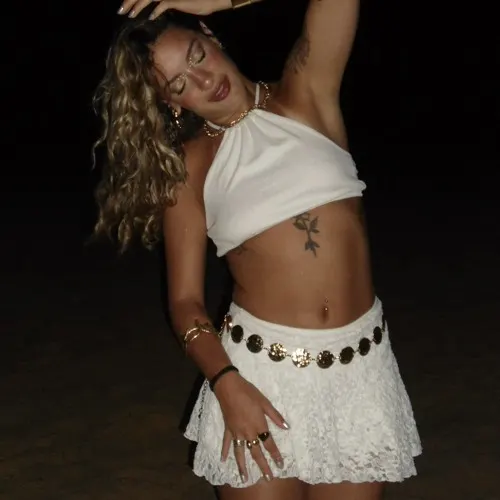 Bella Branco