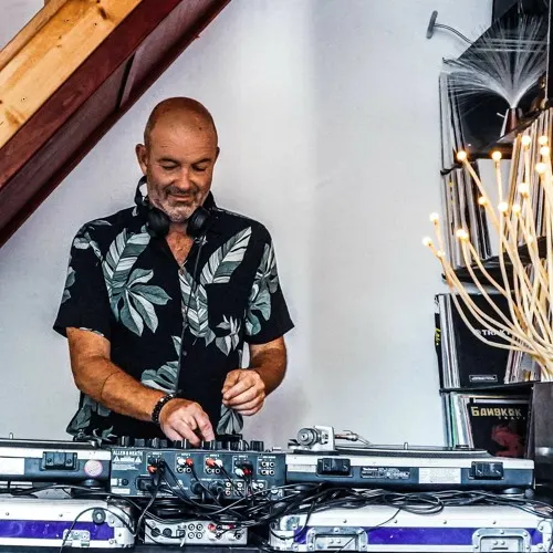 Dj Bebz Fatbeatcrooner Records