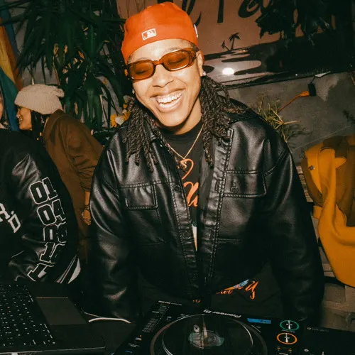DJSHELLHEART