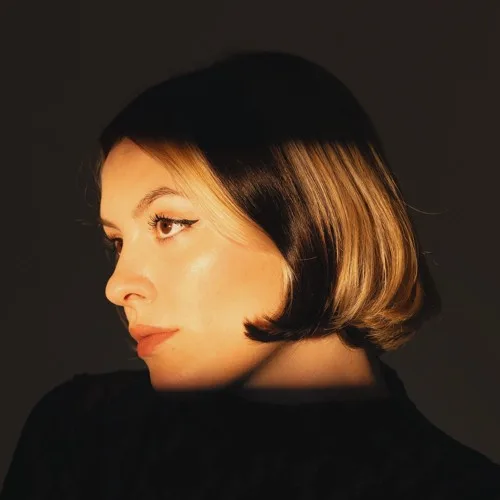 Hélène Sio