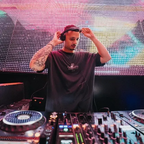 Lukas Galhardo