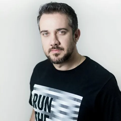 Raphael carrara