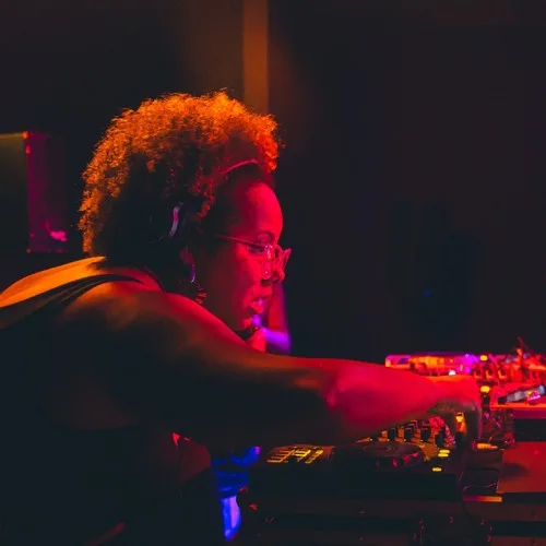 DJ Thaís Queiroz