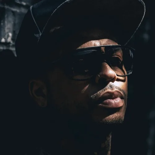Dom James (UK)