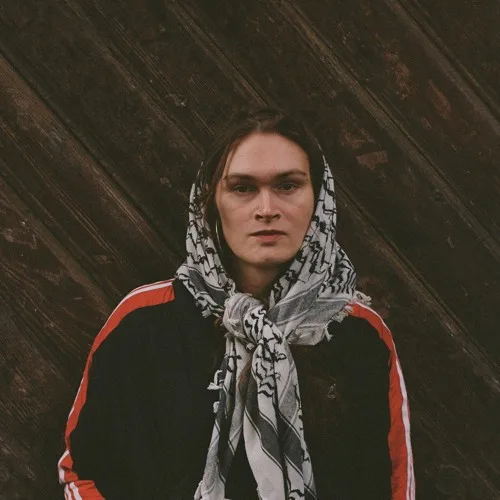 Zoe Heselton