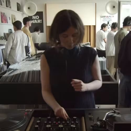 Yoyaku Instore Session with Domi