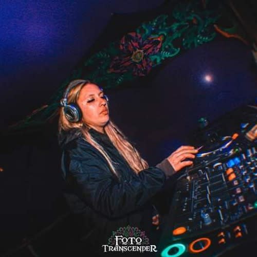Dj Amanda