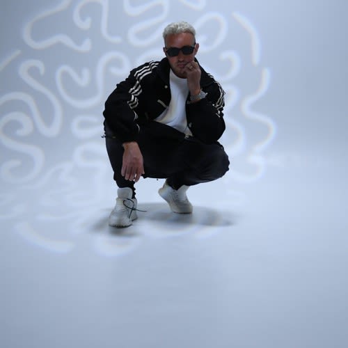 dKmiKe