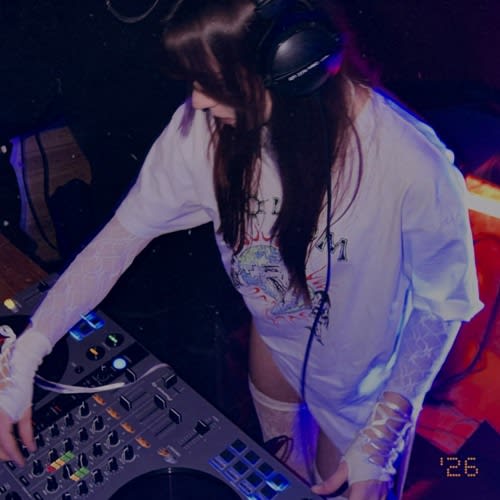 LEELØ