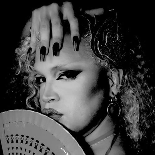 TITÂNIA