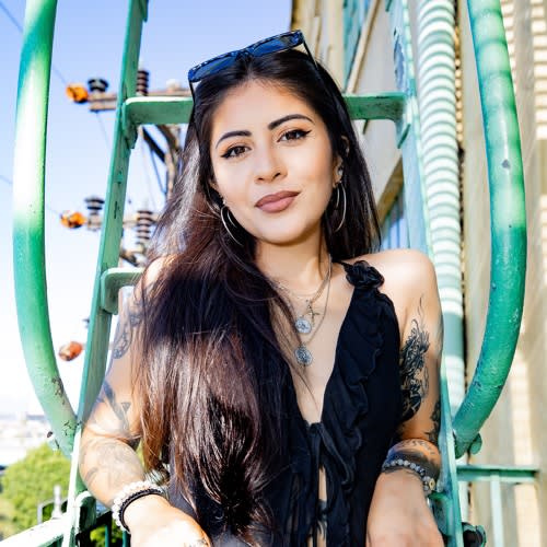 Nina J