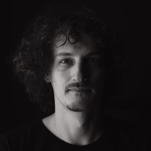 Techno Larry